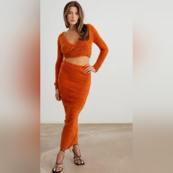 Super Soft Knit Wrap Crop Top & High Waist Махі Skirt Set #460-465 - Picture 2 of 10